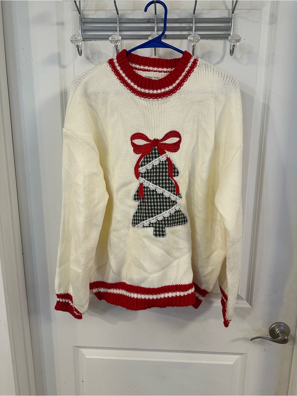 Source Unknown Cream Knit Holiday Sweater with Red Trim and Green Tree Applique